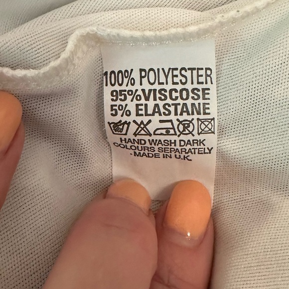 Sleeveless Blouson Blouse - Picture 5 of 5